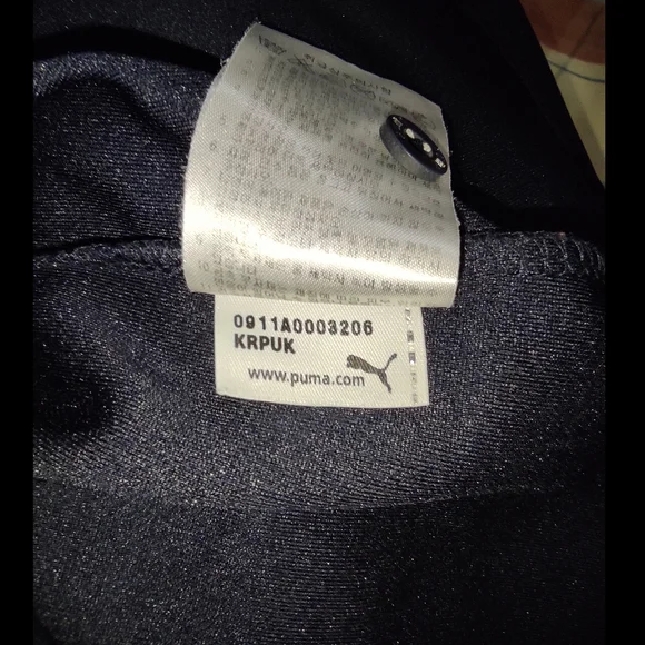 ❌SOLD❌ Puma Polo T-shirt - Picture 4 of 10